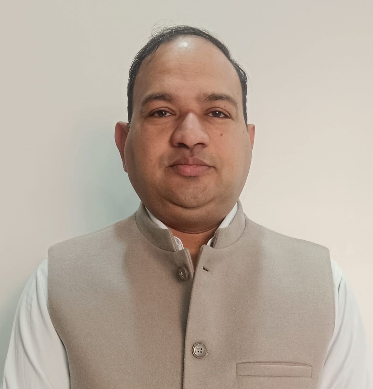 Dr Vijay Kumar Garg